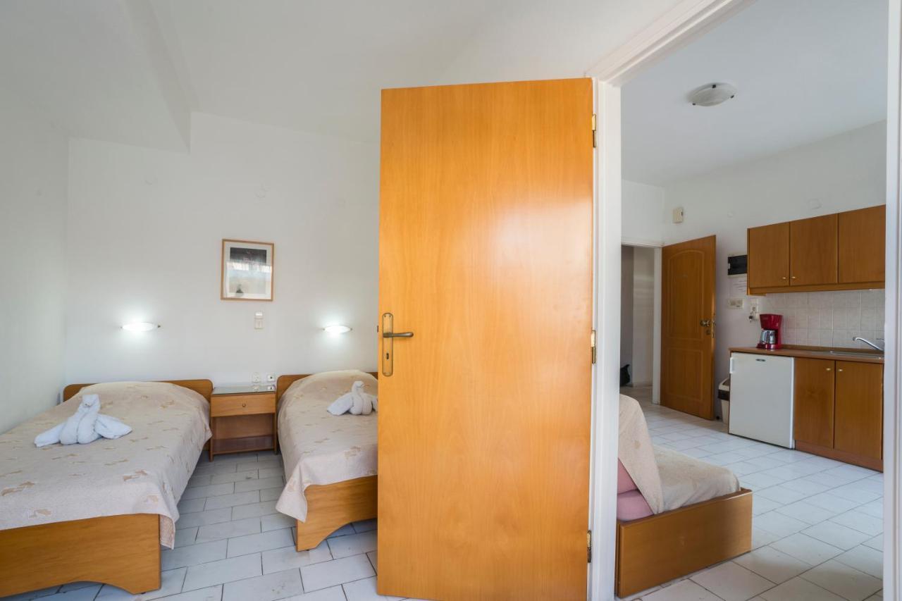 Stratis Apartments Chania  Bagian luar foto